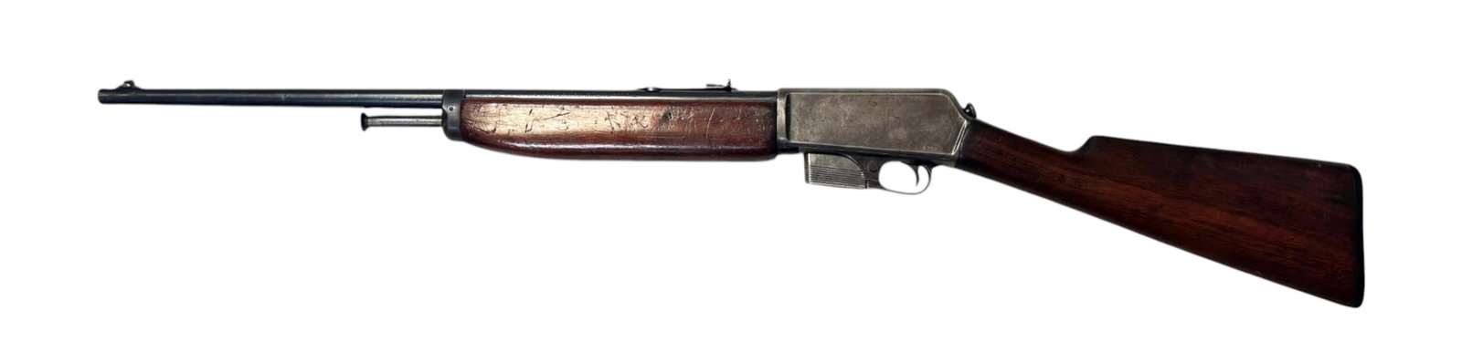 Early 1906 Winchester Model 1905 Self-Loading .32 WSL Semi-Automatic Rifle: S#: 8390, mfg. 1906 | 22" Barrel | Comes with (1) Original 5-round magazine | Highly collectible rifle |||| CONDITION: Very good. 30% original blue finish on receiver. 85% original blued finish on