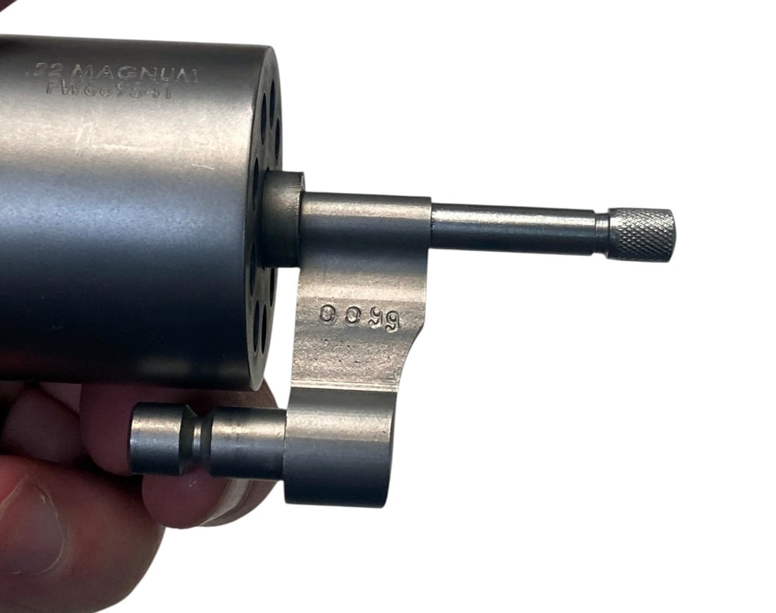 Excellent Taurus Tracker .22LR-22MAG Revolver - 12