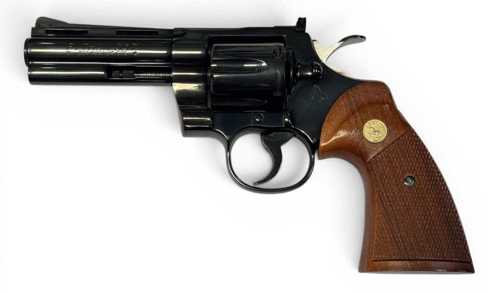 Excellent 1976 Colt Python 4" Blued .357 MAGNUM Revolver (1 of 18)