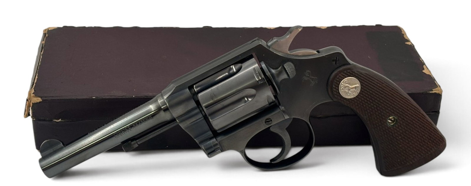 NIB 1938 Colt Police Positive .38 SPL Revolver: S#: 464059 | 4" Barrel | 6 Shot SA/DA Revolver | Crisp Colt Logo and Lettering | Box does not match the serial number, but it is correct timeframe and pistol.|||| CONDITION: New in Box. Retaining 100%