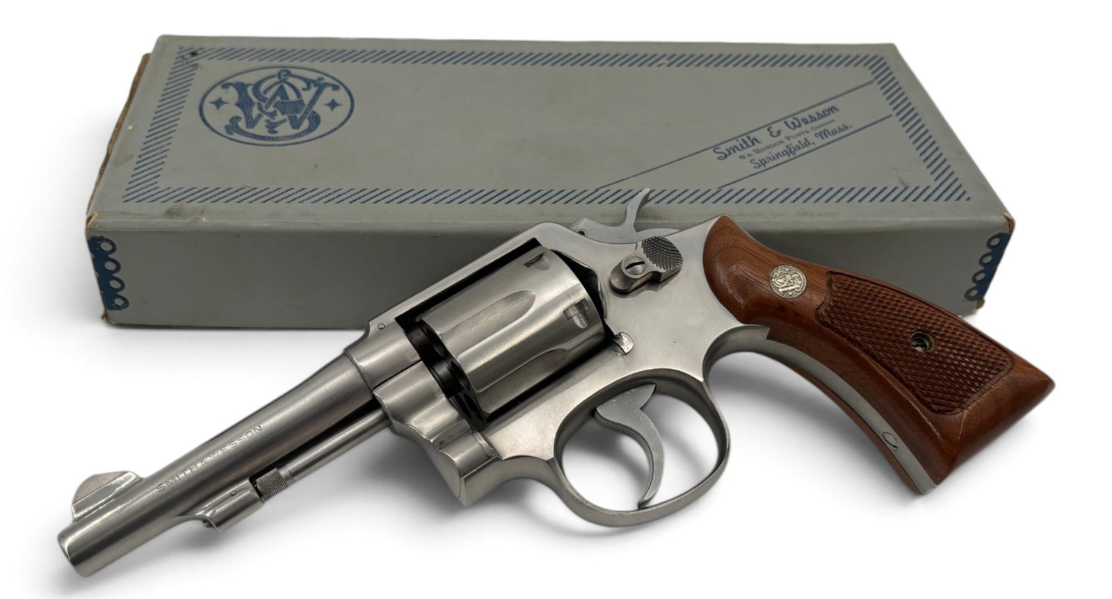 LNIB 1975 Smith & Wesson Model 64 (No Dash) Stainless Steel .38 SPECIAL Revolver in Original Box (1 of 13)
