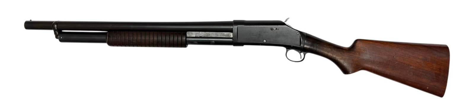 1916 Winchester 1897 Solid Frame Slamfire Pump Action 12 GA. Shotgun: S#: 633760 | 19" Barrel with 2-3/4" Chamber and cylinder choke | Slamfire capability | Solid Non-Takedown Frame which are harder to comeby |||| CONDITION: Very good. Overall 90% reapplied matte blue
