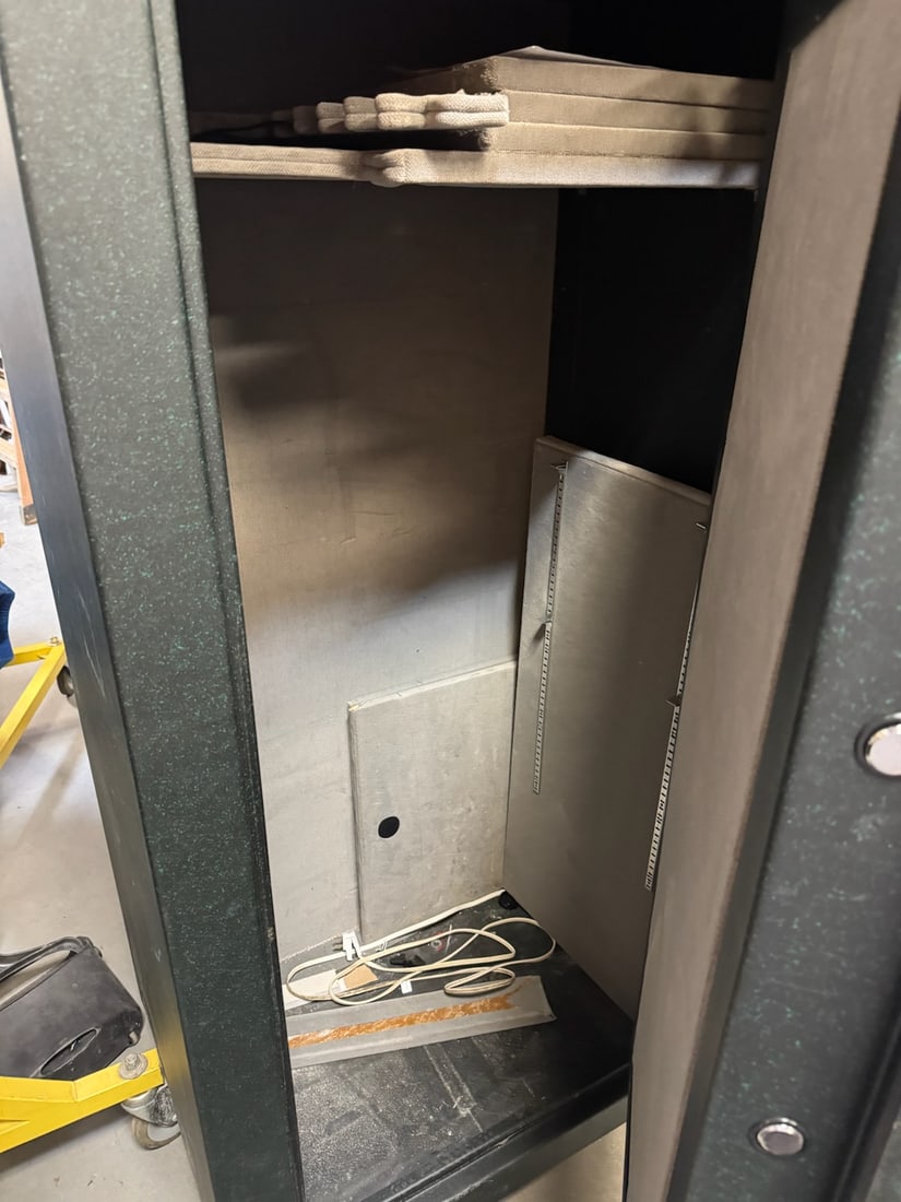 Legacy Champion Model: Trophy 23 Gun Safe with Turn Dial - 2