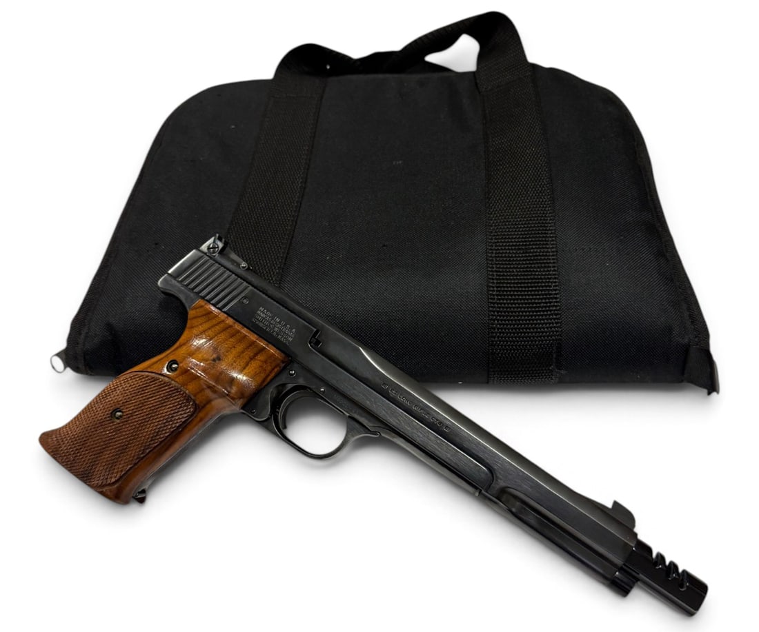 MINT Collector's 1969 Smith & Wesson Model 41 .22 LR Semi-Auto 7-3/8” Target Pistol w/ Muzzle  - 2