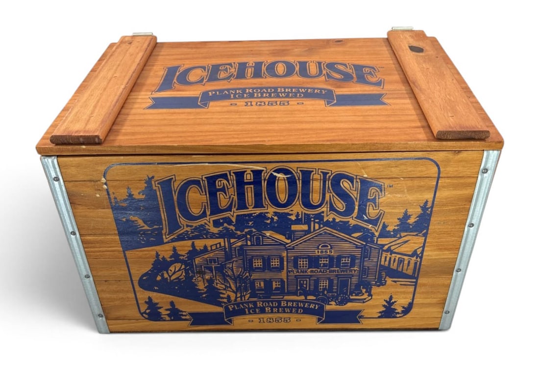 IceHouse Brewery Lidded Wood Box with Handles: Modern | Excellent Condition | 12 x 18 x 11 Tall | See Photos