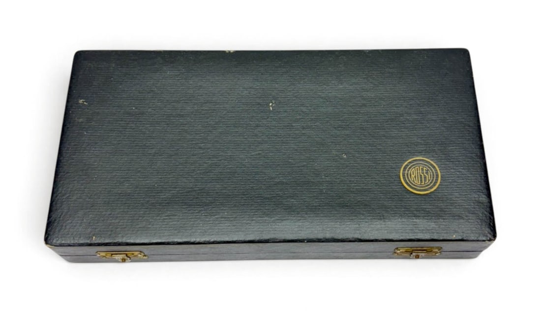 Vintage Rossi Factory Presentation / Storage Case: Appears to fit a 3" Revolver | Shows some age/storage wear. See photos for measurements. Marked under fabric, Number 82.