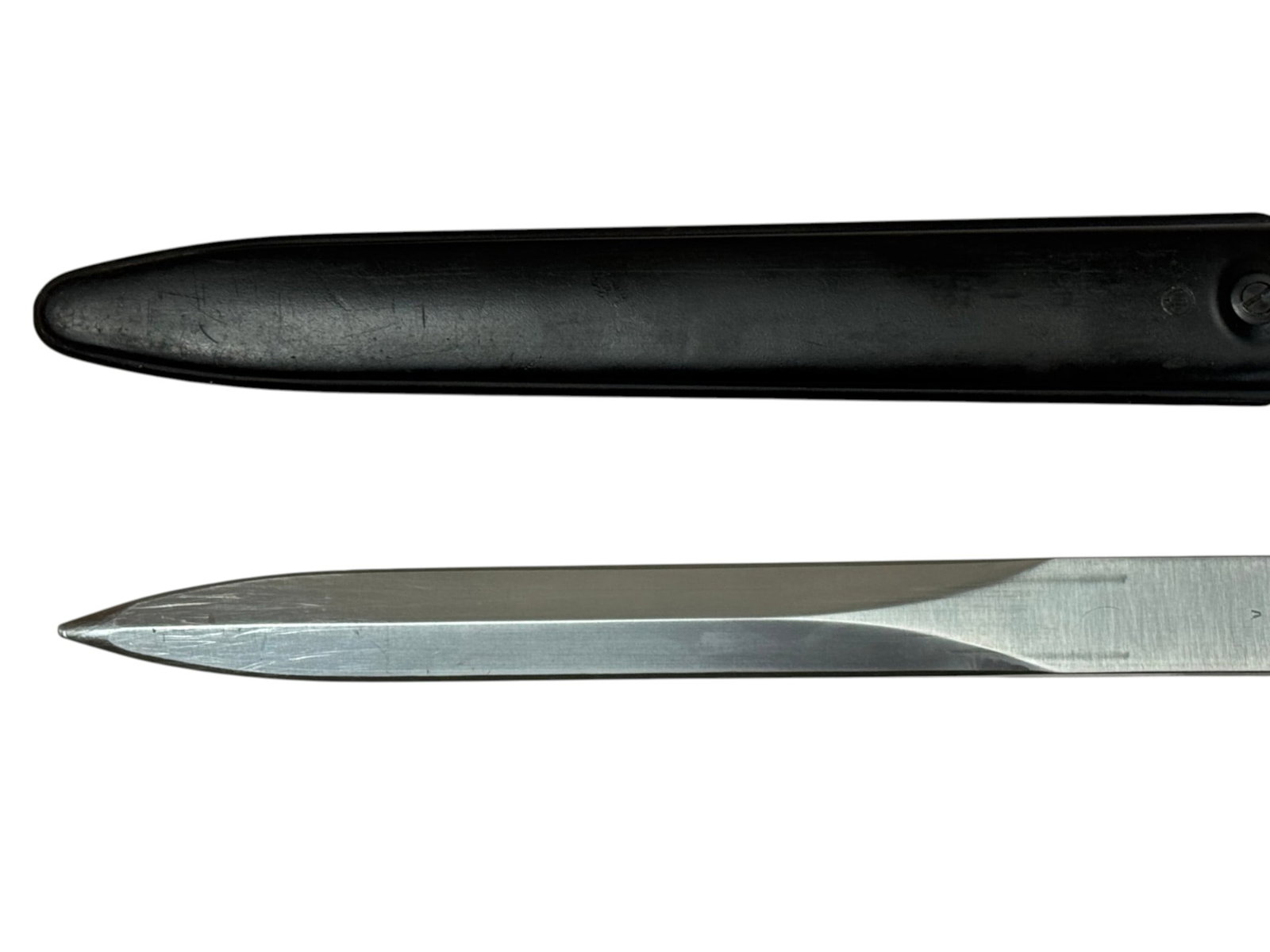 Swiss Military SIG M57 Bayonet with Scabbard by Victorinox - 6