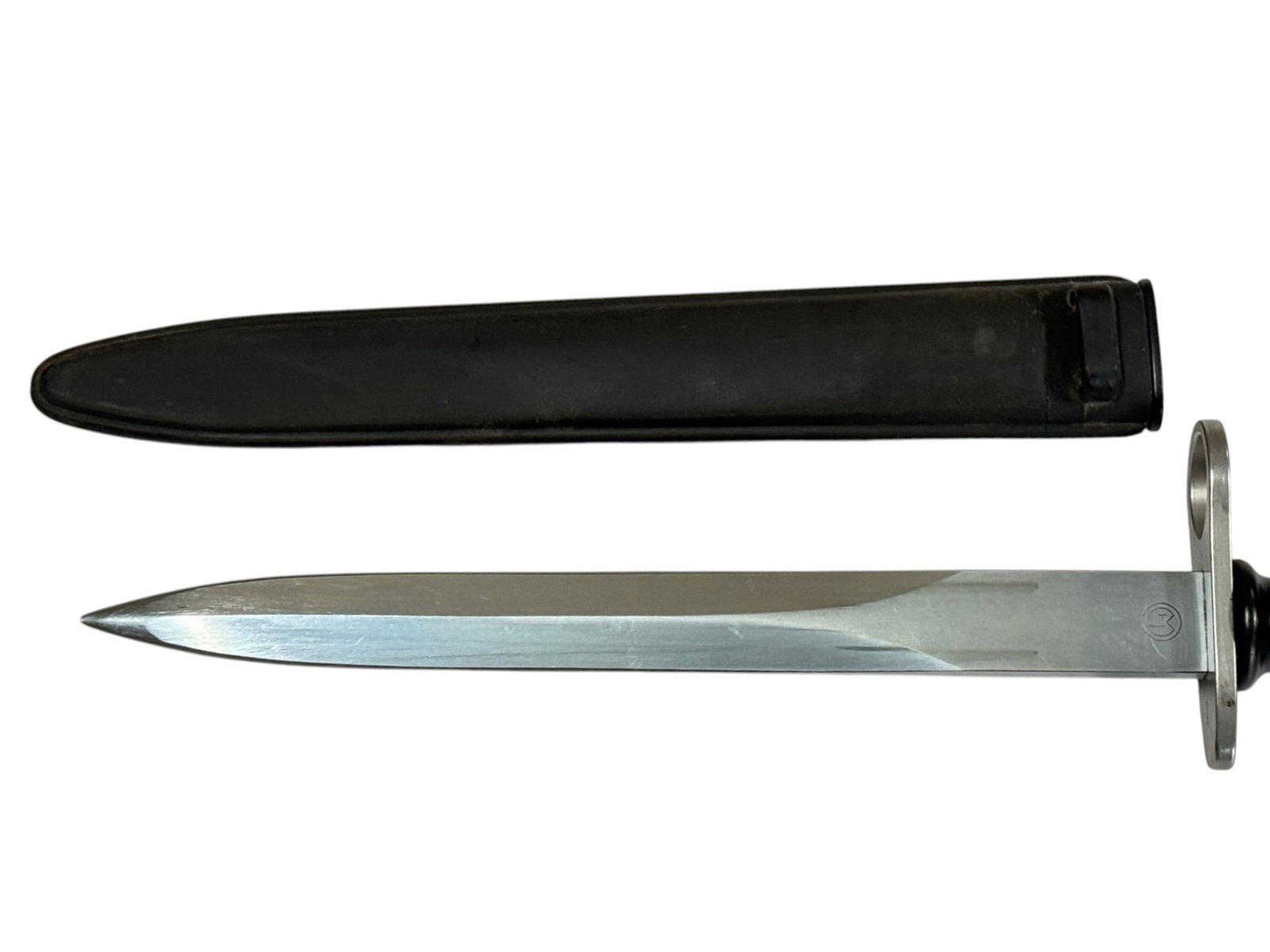 Swiss Military SIG M57 Bayonet with Scabbard by Wenger - 3