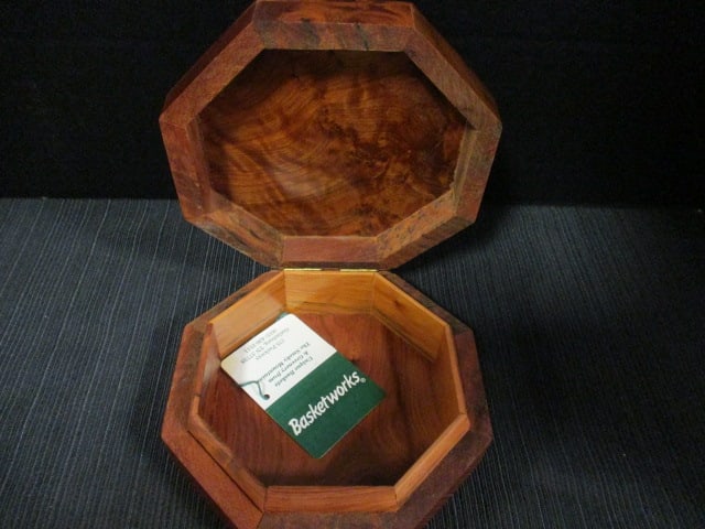 Burlwood Box Made from Thuja Moroccan Cedar - 3