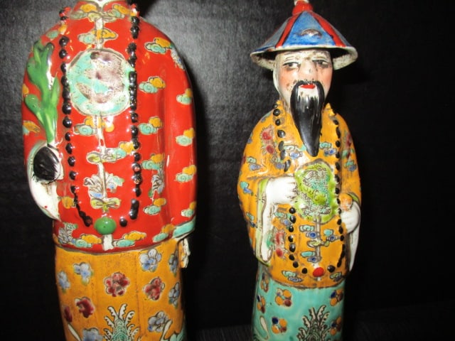 Two Chinese Polychrome Porcelain Mandarin Court Official Figures - 3