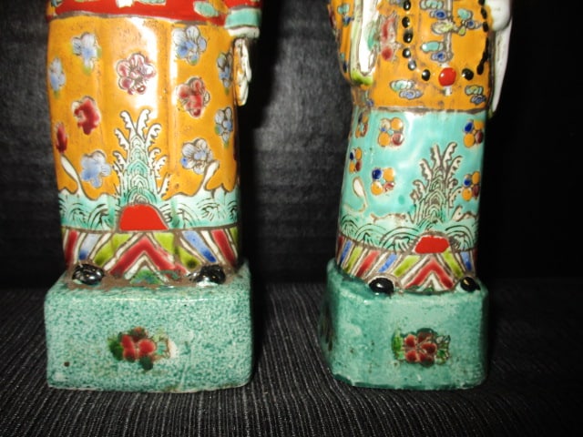 Two Chinese Polychrome Porcelain Mandarin Court Official Figures - 4