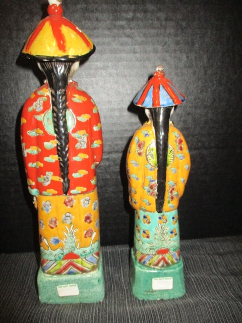 Two Chinese Polychrome Porcelain Mandarin Court Official Figures - 5
