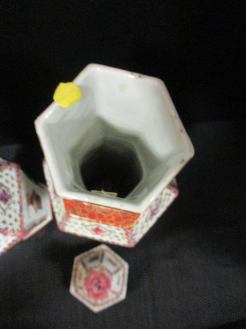 Pair of Tall Reticulated Faceted Lidded Urns with Handpainted Chinese Vase Motif - 6