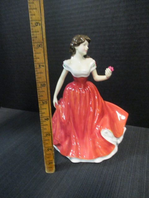 1999 Royal Doulton Hand Decorated Bone China "Marianne" Figure - 6