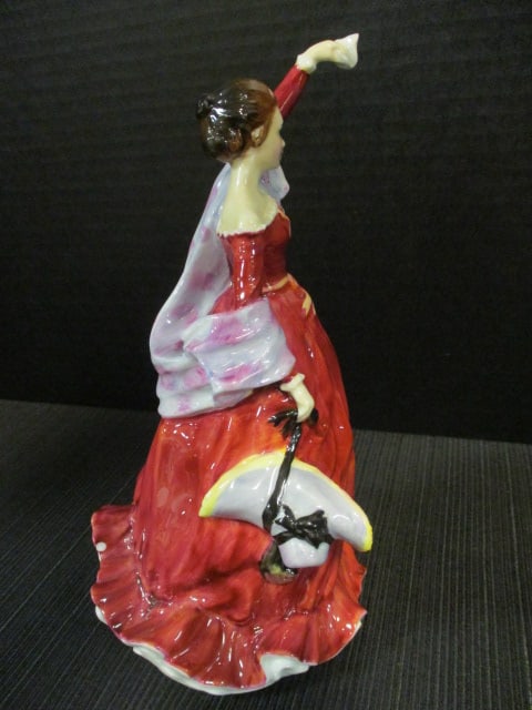 1996 Royal Doulton Hand Decorated Bone China "Fond Farewell" Figure - 3