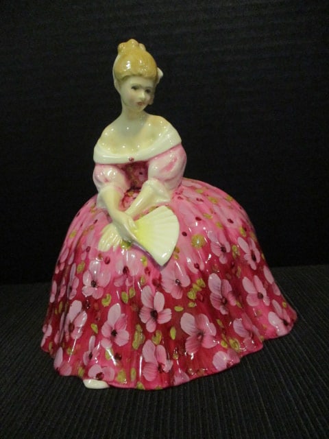 1972 Royal Doulton Hand Decorated Bone China "Victoria" Figure: 6 3/4"h, HN 2471