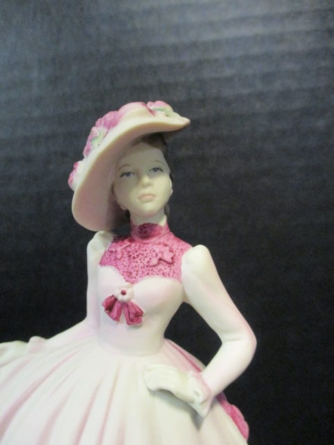 1994 Coalport Hand Decorated Porcelain "Beau Monde Jill" Figure - 2