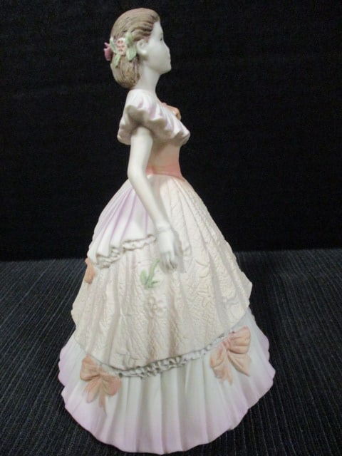 1993 Coalport Hand Decorated Porcelain "Beau Monde Rachel" Figure - 4