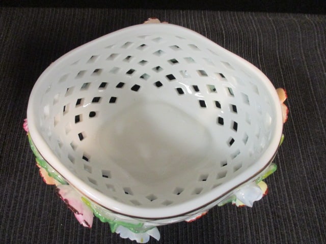 Museum of Jewelry Reticulated Porcelain Trinket Box with Applied Flowers - 3