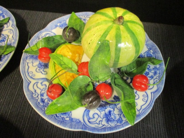 Set of Four Christine Viennet French Trompe-l'oeil Dimensional Ceramic Fruit Plates Handpainted - 5