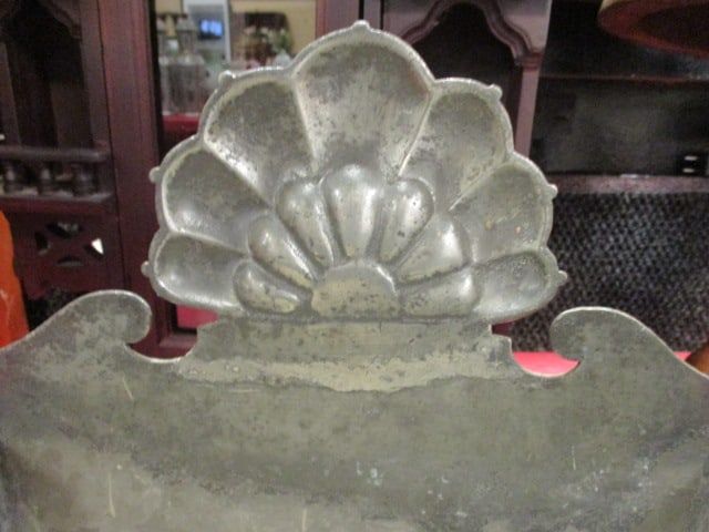 Antique Heavy Metal Basin Planter with Pressed Shell Backplate with Side Handles - 3