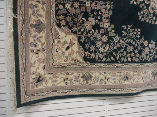 Green/Ivory Border Floral Center Medallion Wool Area Rug - 2