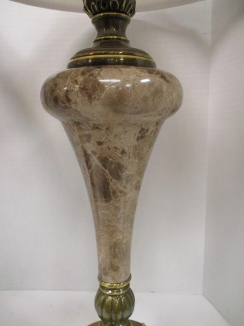 Pair of Neoclassical Revival Style Marble and Brass Table Lamps with Acanthus Leaf Accents - 5
