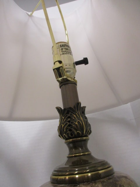 Pair of Neoclassical Revival Style Marble and Brass Table Lamps with Acanthus Leaf Accents - 6
