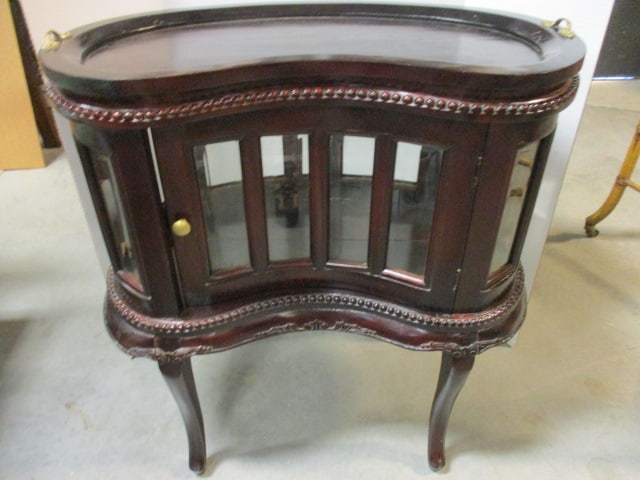 Antique Mahogany Kidney Shape Liquor Cabinet with Removeable Serving Tray Top (1 of 11)