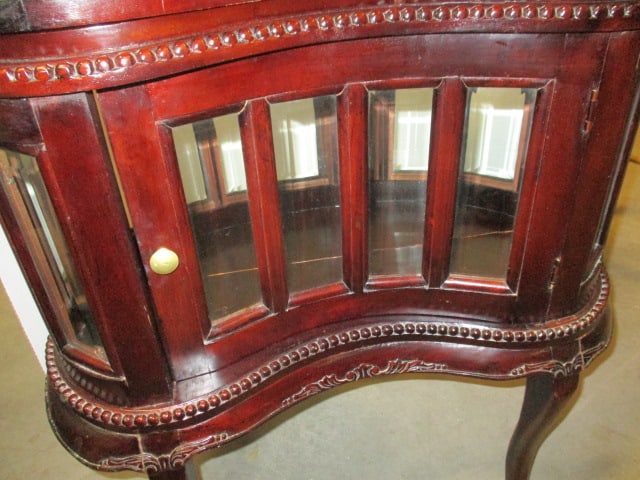 Antique Mahogany Kidney Shape Liquor Cabinet with Removeable Serving Tray Top - 6