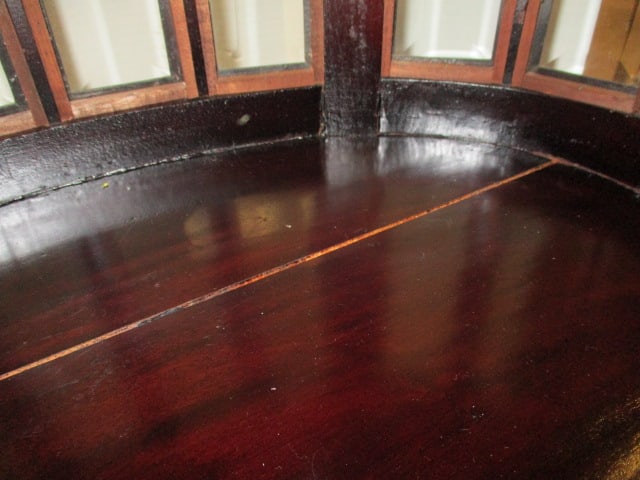 Antique Mahogany Kidney Shape Liquor Cabinet with Removeable Serving Tray Top - 7