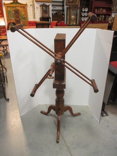 Antique Primitive Wooden Skein Winder/Yarn Reel on Turned Pedestal Base - 2