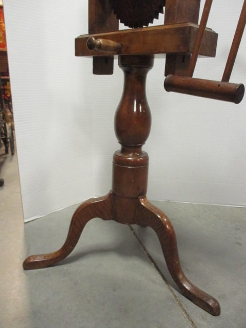Antique Primitive Wooden Skein Winder/Yarn Reel on Turned Pedestal Base - 6