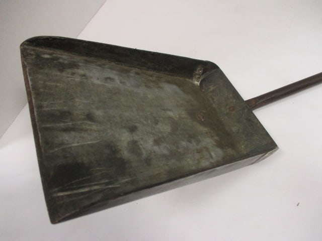 Hand Forged Iron and Steel Fireplace Ash Shovel with Brass Handle - 2