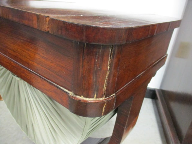 19th Century Regency Style Mahogany Sewing and Games Table - 8