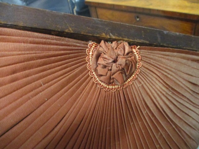 19th Century Regency Style Mahogany Sewing and Games Table - 18