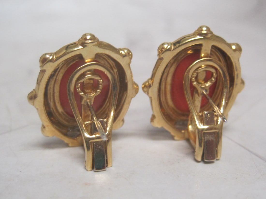 18k Gold Coral & Diamond Pierced Earrings - 3