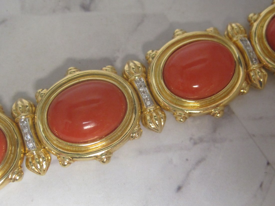 6 3/4" 18k Gold Coral & Diamond Bracelet - 3
