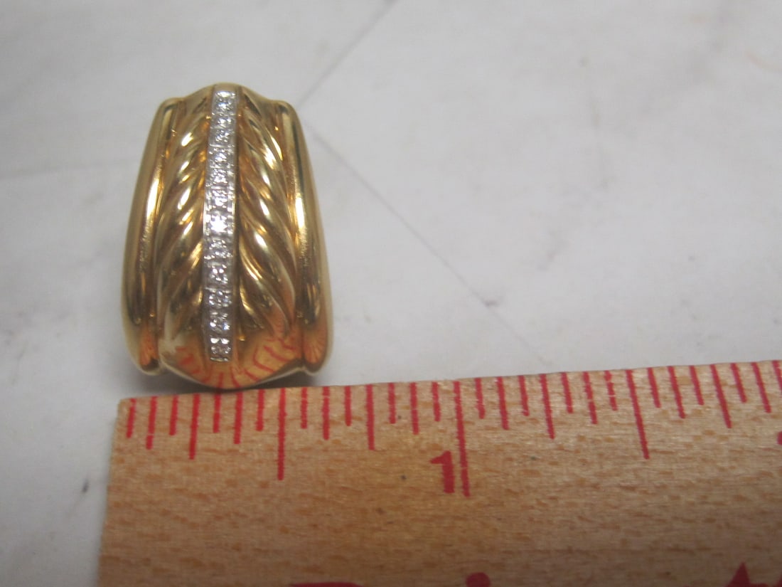 18k Gold Diamond Wide Shrimp Huggie Earrings - 9
