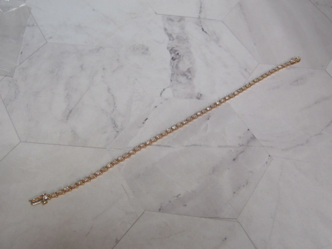 6 3/4" 14k Gold Diamond Tennis Bracelet - 3