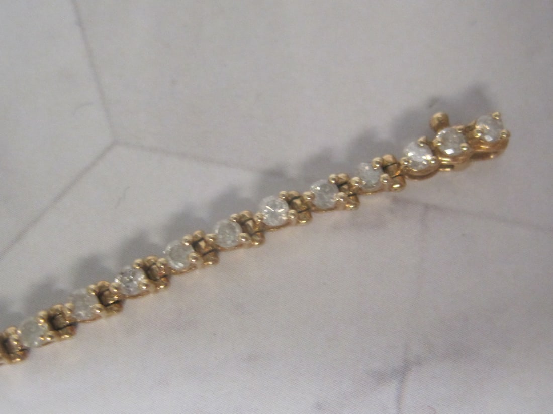 6 3/4" 14k Gold Diamond Tennis Bracelet - 6