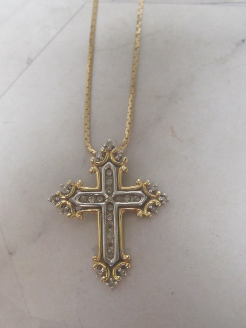 14k Gold Diamond Cross Pendant on 18" 14k Gold Chain: Weighs 7.5 grams, Missing 2 small diamonds