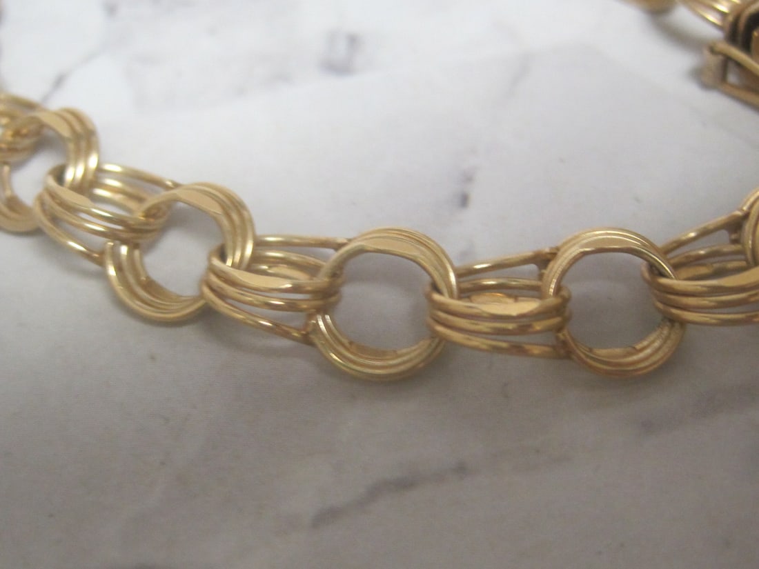 8" 14k Gold Charm Bracelet with 14k Gold Engraved Disc Charm - 2