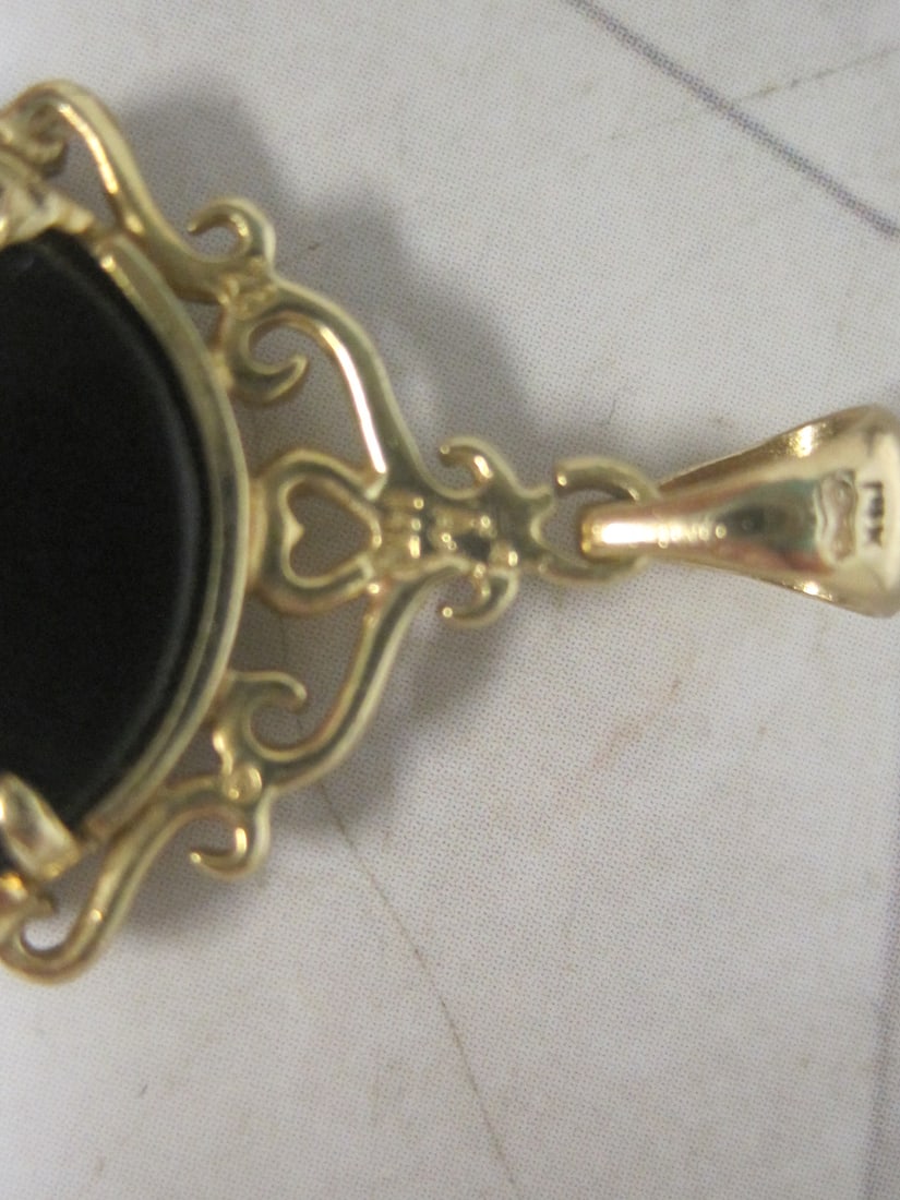 14k Gold Blue Agate Couple Cameo Pendant - 5