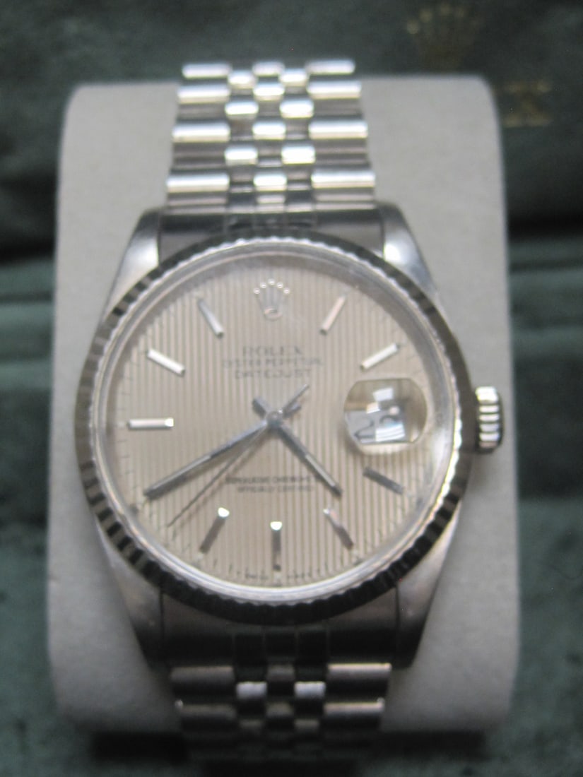 Rolex Oyster Perpetual Datejust Man's Watch appraised at $8550 in 2021 - 2