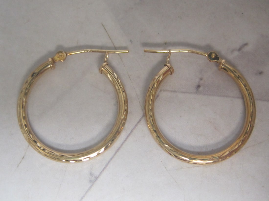 10k Gold Hoop Earrings (1 of 3)