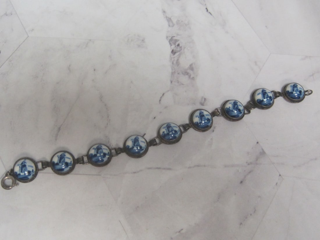 6 1/2" Antique Sterling Silver Blue Delft Bracelet: .