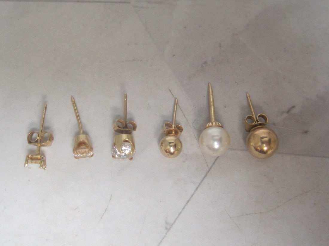 Lot of 6 14k Gold Single Earrings - 5