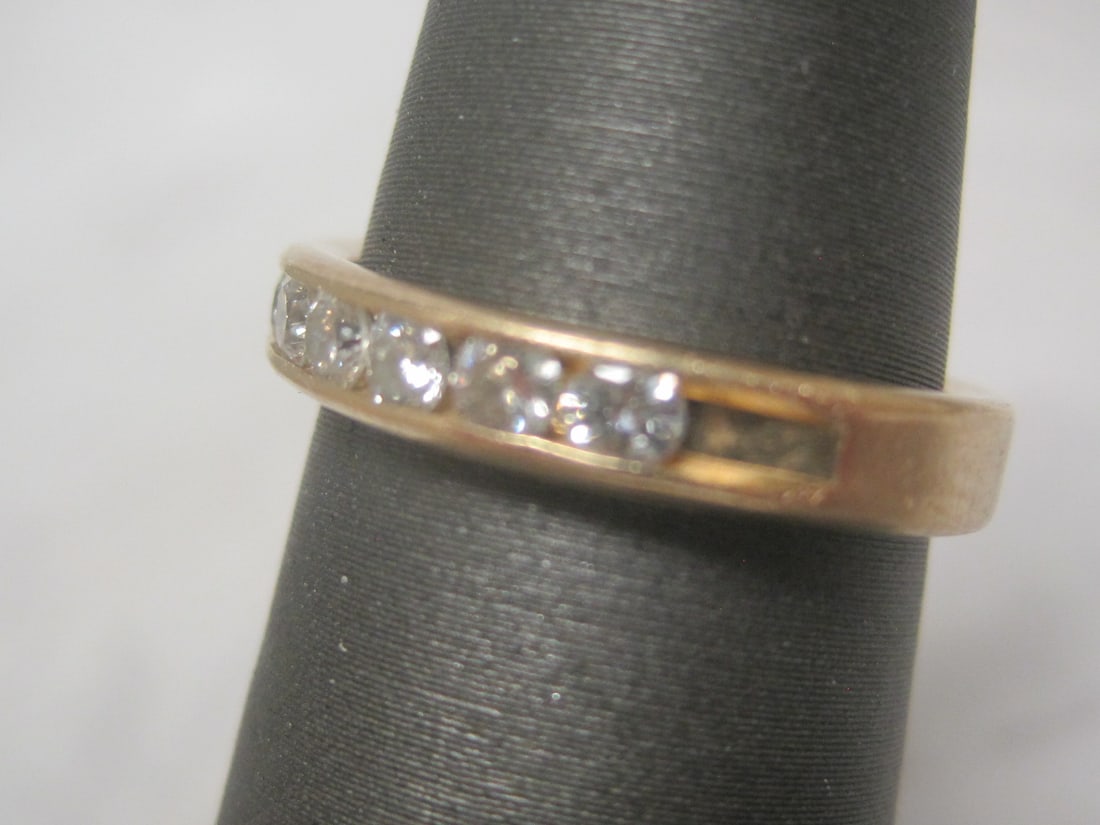 14k Gold .52ct tw Diamond Band Ring appraised at $2,575 - 3