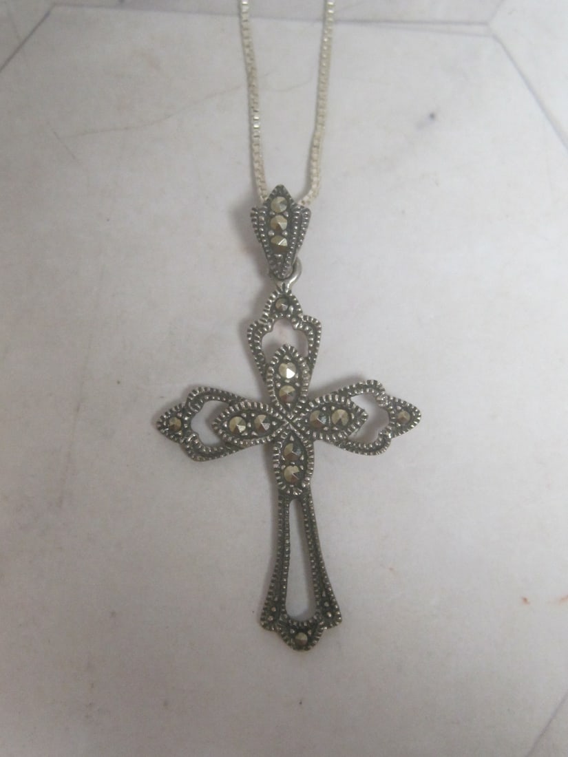 Sterling Silver Marcasite Cross on 18" Sterling Silver Chain: Weighs 4.9 grams